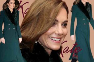 kate middleton vestita di verde all'esento crhistmas carol